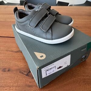 NIB Bobux i-Walk Grass Court Smoke Gray Toddler Sneakers